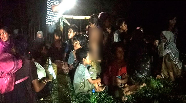 রাতের অন্ধকারে বাংলাদেশে ঢুকল আরও ৩৭ রোহিঙ্গা