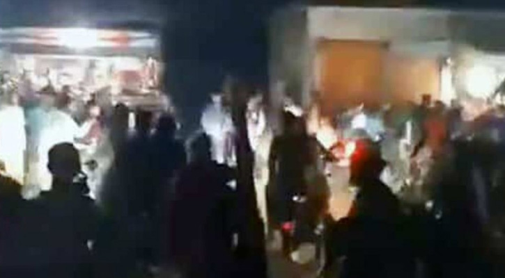 ছাত্রলীগ-আ.লীগের নেতা গ্রেফতার, মুক্তির দাবিতে থানার সামনে মিছিল