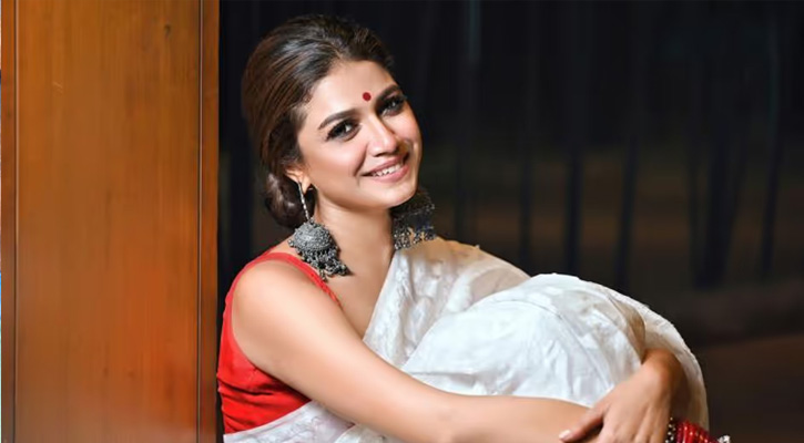 ‘আগে প্রেমিকের হুডি চুরি করতাম, এবার কিনতে হবে’