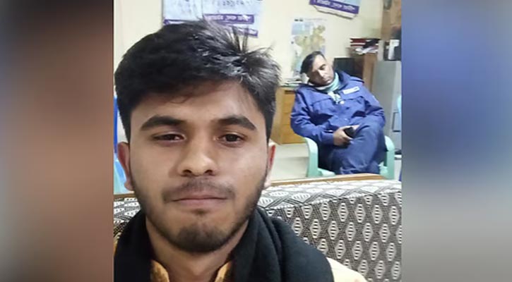 থানার ভেতর ঘুমন্ত পুলিশ, হাতকড়ায় সেলফি—গ্রেপ্তার ছাত্রলীগ নেতার ফেসবুক পোস্ট