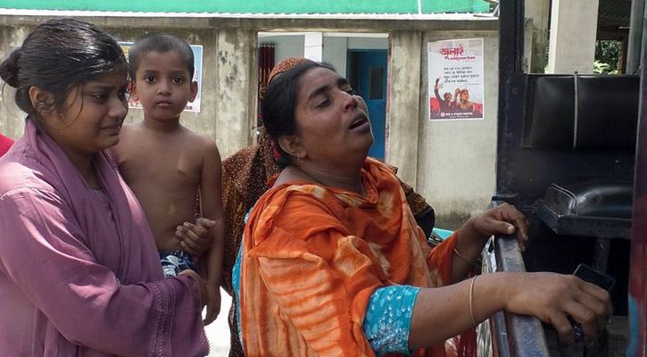 প্রেম করে বিয়ে, স্বজনরা গিয়ে দেখেন শ্বশুরের বারান্দায় পড়ে আছে মেয়ের মরদেহ