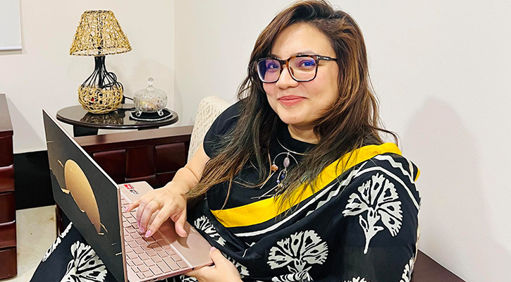 হিজাব নিয়ে বিতর্কিত মন্তব্য: ঢাবি শিক্ষক শেহরিন আমিনের তীব্র প্রতিক্রিয়া