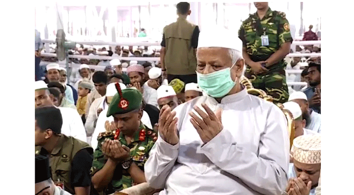 জাতীয় ঈদগাহে ঈদের নামাজ আদায় করলেন প্রধান উপদেষ্টা