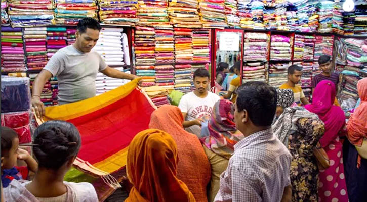 গাইবান্ধায় ঈদের কেনাকাটা জমে উঠেছে 