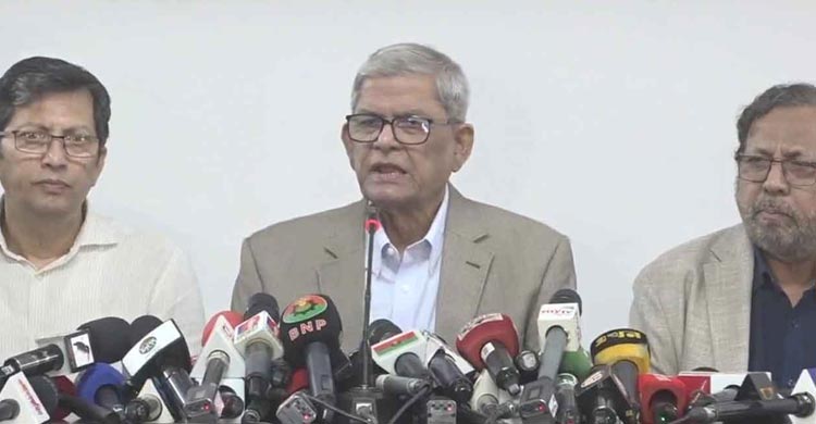 বিদেশে নিয়ে যাওয়ার মতো খালেদা জিয়ার শারীরিক অবস্থা নেই : ফখরুল