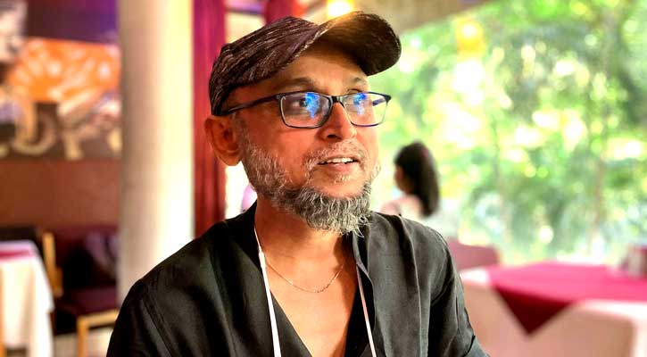 ফ্যাসিস্টের দোসর বলায় বিস্মিত ফারুকী