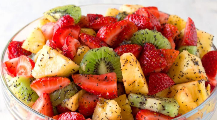 ইফতারে রাখুন স্বাস্থ্যকর ফ্রুটস সালাদ