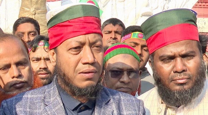 বই পড়ে জেনেছি, মুক্তিযুদ্ধের কল্পকাহিনীর নব্বই ভাগই মিথ্যা: আমির হামজা