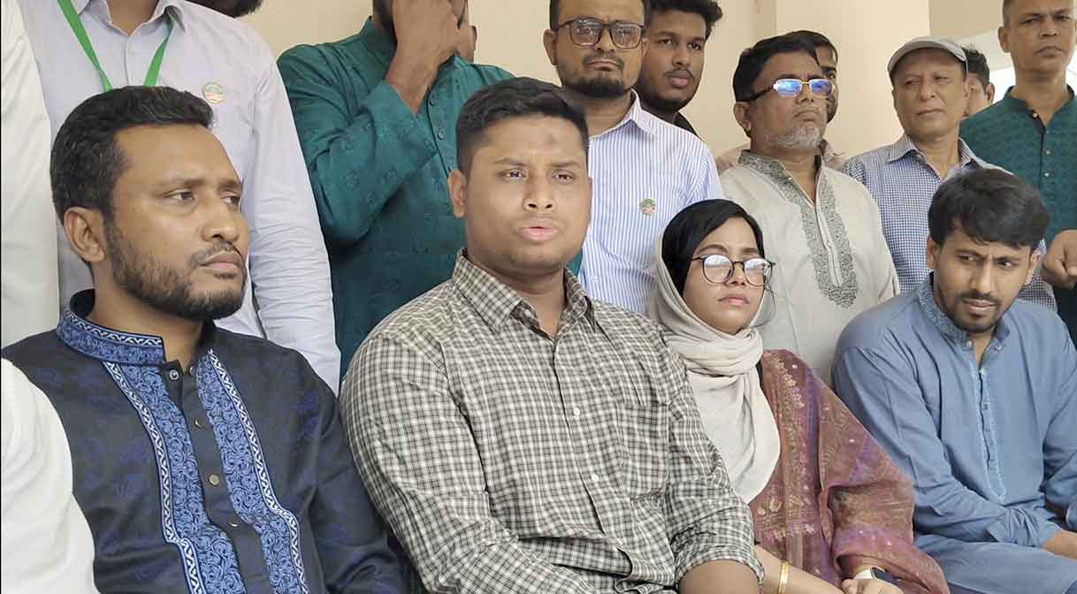 যারা সংস্কারের বিপক্ষে, তাদের সঙ্গে দূরত্ব বাড়বে: হাসনাত আবদুল্লাহ