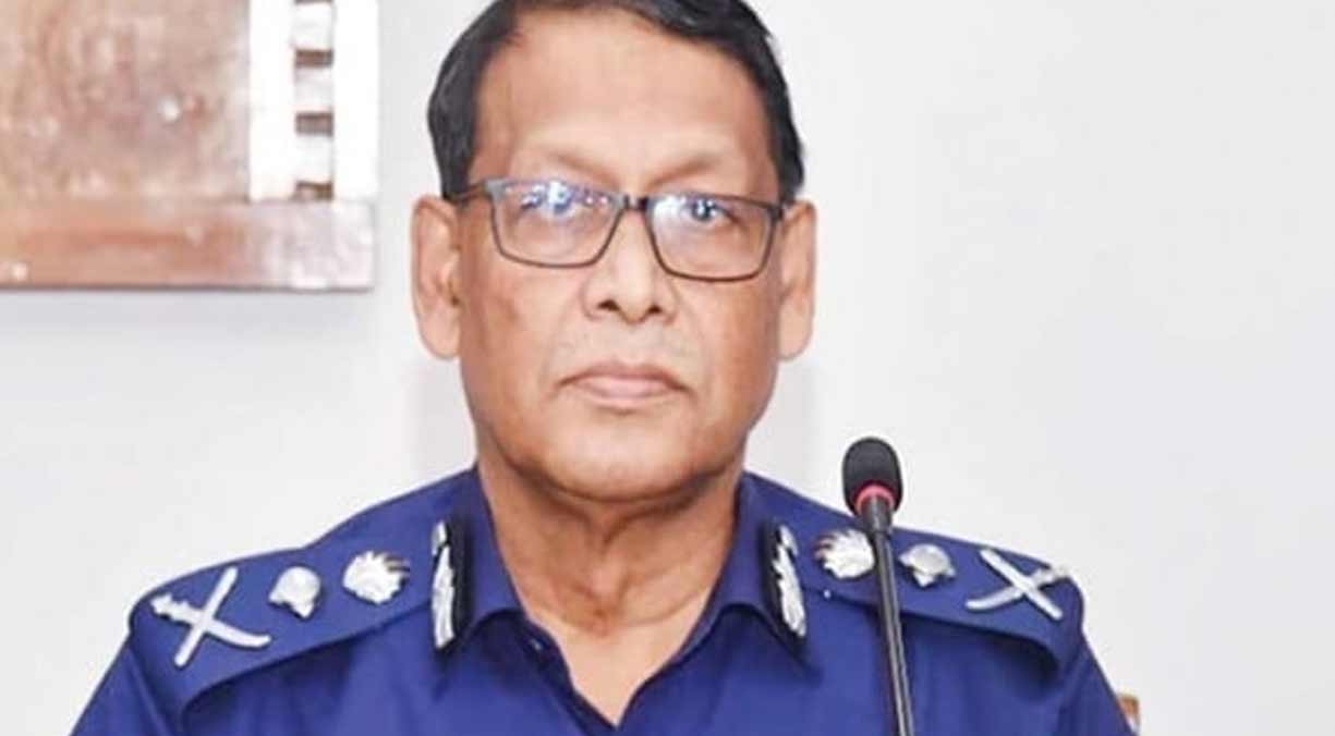 আমাকেও মাঝেমধ্যে শুনতে হয়, ‘উনি কি আমাদের লোক?’: আইজিপি