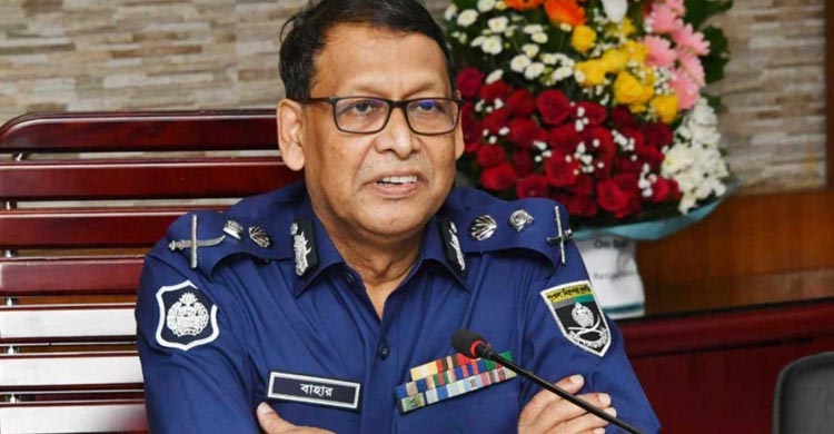 ২৪ ঘণ্টার মধ্যে আইজিপিকে অপসারণে আইনি নোটিশ