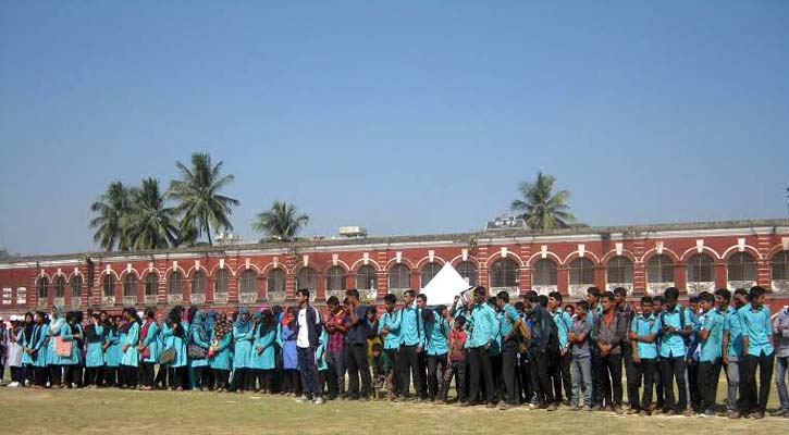 ৩৩ শিক্ষার্থীর এইচএসসি পরীক্ষা অনিশ্চিত, জানেন না শিক্ষা কর্মকর্তা