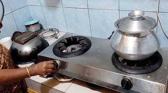 গ্যাসের চাপ নিয়ে বড় দুঃসংবাদ দিলো তিতাস