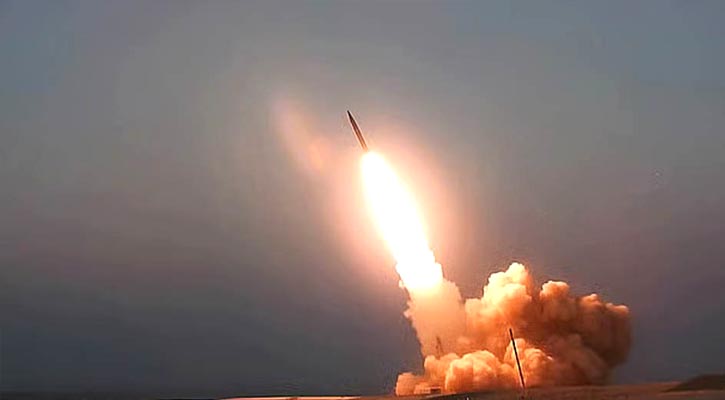 ট্রাম্পের ভাষণের পরই ইসরায়েলে ইরানের ক্ষেপণাস্ত্র হামলা