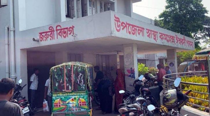 কাভার্ডভ্যান কেড়ে নিল মা-মেয়েসহ ৩ জনের প্রাণ