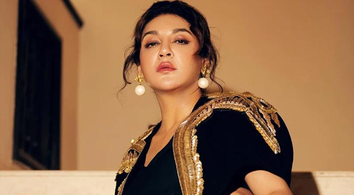 ৮ কুকুর ছানাকে পুকুরে ডুবিয়ে হত্যা: খুনির কঠোরতম শাস্তি চাইলেন জয়া আহসান