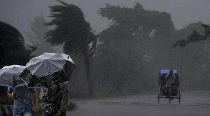 রাতের মধ্যে ঝড়ের আভাস, নদীবন্দরে সতর্কতা