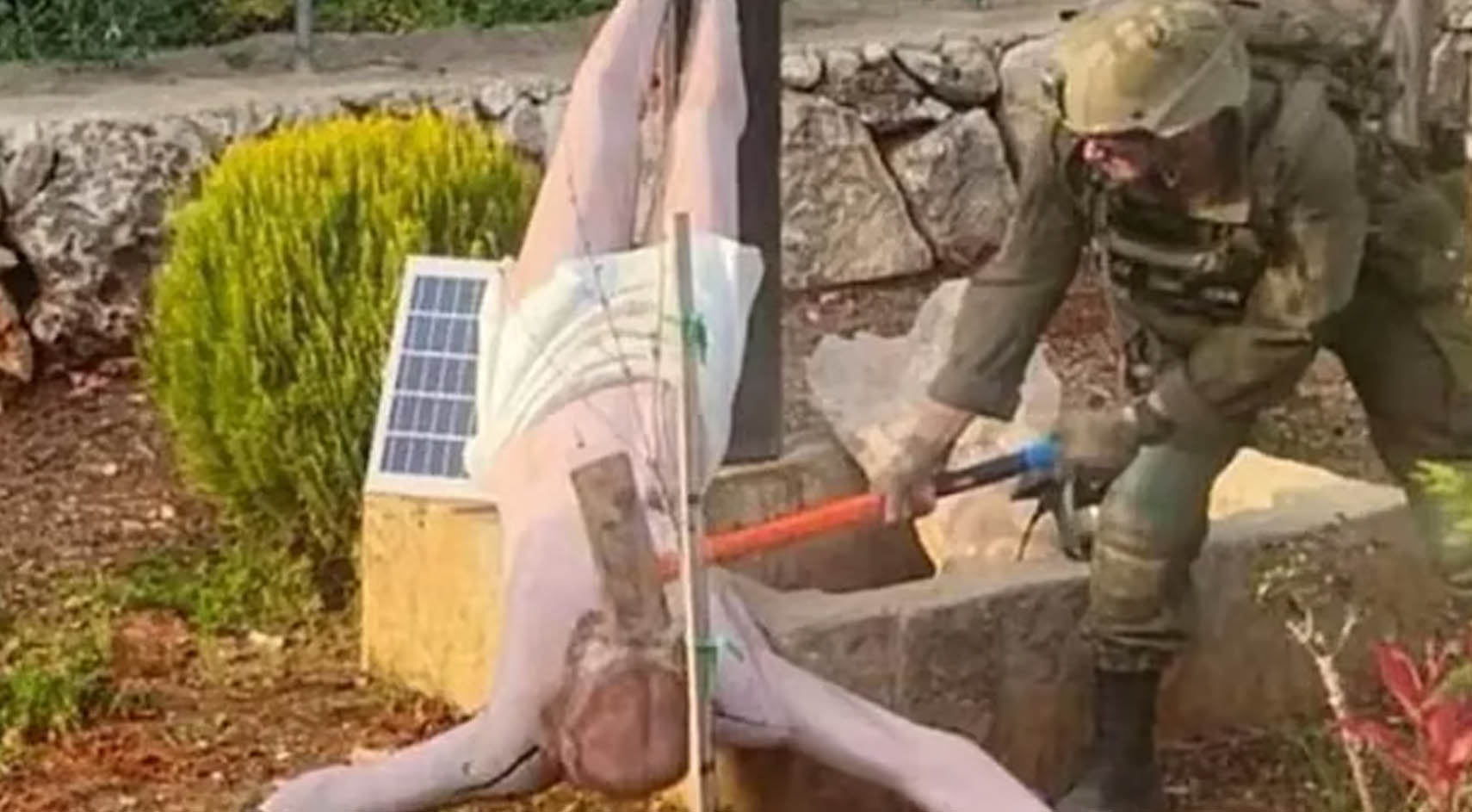 যিশুর মূর্তি ভাঙচুর করা ইসরায়েলি সৈন্যের শাস্তি