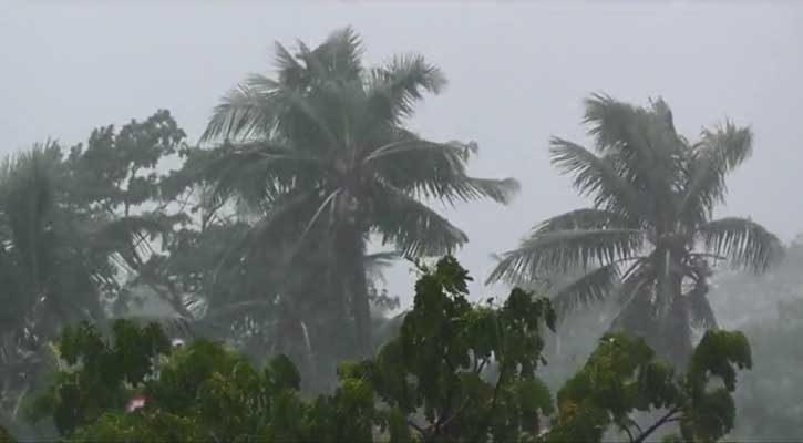 ১৭ জেলায় বজ্রসহ ঝড়বৃষ্টির আভাস, নদীবন্দরগুলোর জন্য সতর্কবার্তা