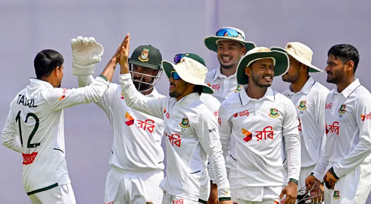 অস্ট্রেলিয়ার বিপক্ষে বাংলাদেশের টেস্ট দল ঘোষণা