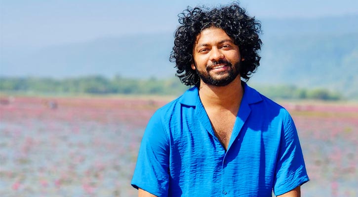 খালেদা জিয়ার জানাজা থেকে ফেরার পথে কনটেন্ট ক্রিয়েটর কাফির ফোন চুরি