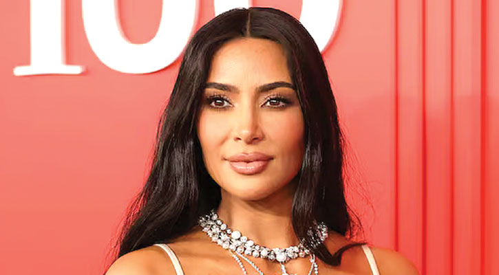 সাবেক স্বামীর বন্ধুর সঙ্গে প্রেমের গুঞ্জনে কিম কার্দাশিয়ান