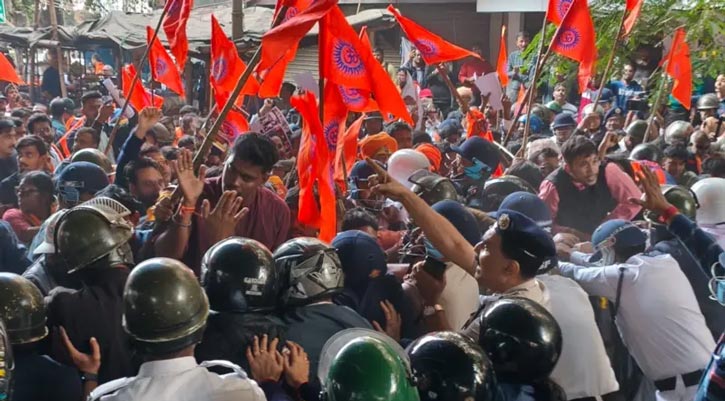 কলকাতায় বাংলাদেশ ডেপুটি হাইকমিশনের সামনে ফের বিক্ষোভ, সংঘর্ষ