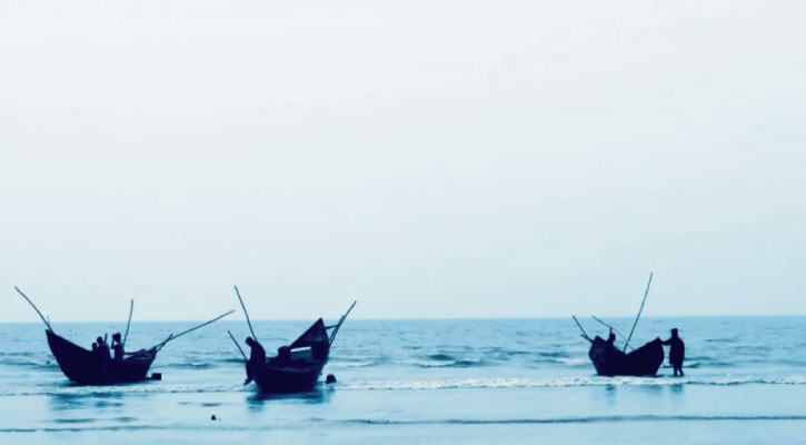 জেলের জালে উঠে এলো লাশ