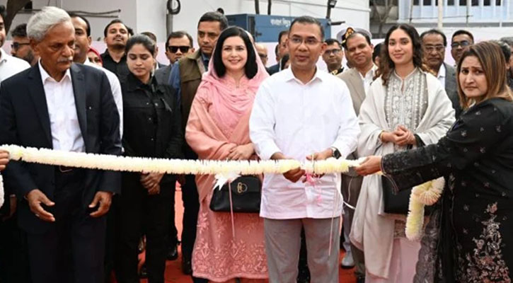 সরকার দেশটাকে জ্ঞানের আলোয় আলোকিত করতে চায় : প্রধানমন্ত্রী