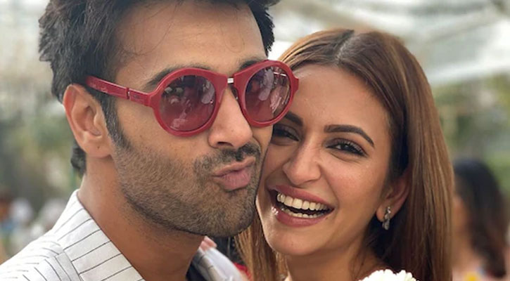 বিয়ের আগে দুই বছর লিভ ইন, কারণ জানালেন তারকা দম্পতি