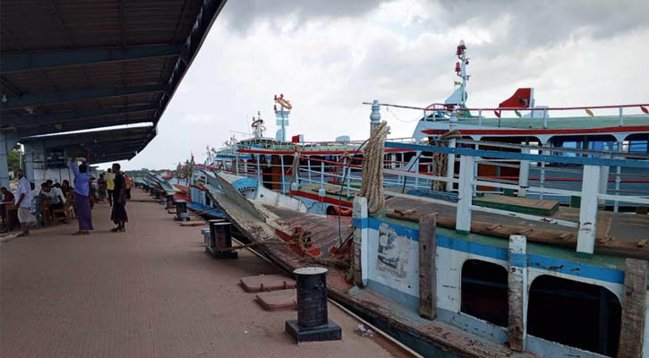 দৌলতদিয়া-পাটুরিয়ায় লঞ্চ চলাচল বন্ধ