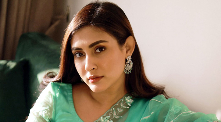 মেহজাবীন চৌধুরী ও তার ভাইয়ের বিরুদ্ধে গ্রেফতারি পরোয়ানা