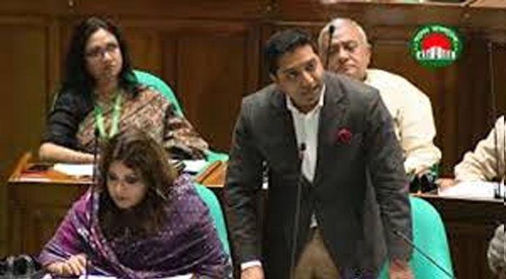 দেশের এইচএসসি সিঙ্গাপুরের ষষ্ঠ শ্রেণির সমান : ববি হাজ্জাজ