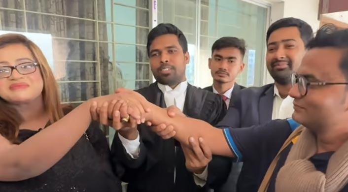 স্বামীর বিরুদ্ধে মামলা প্রত্যাহার করলেন সানাই মাহবুব