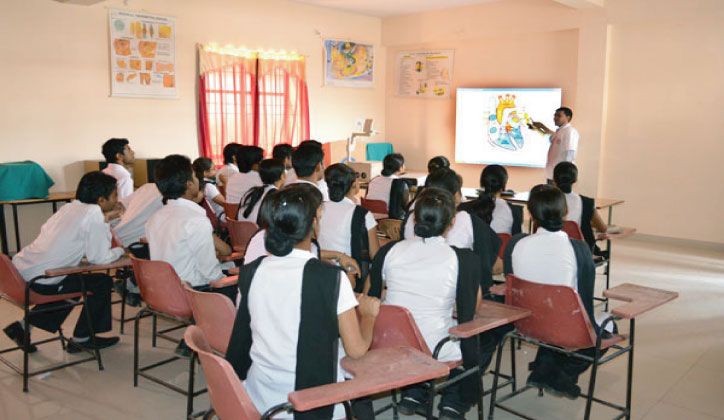 পরিবর্তন আসছে মেডিকেল ভর্তি পরীক্ষায়