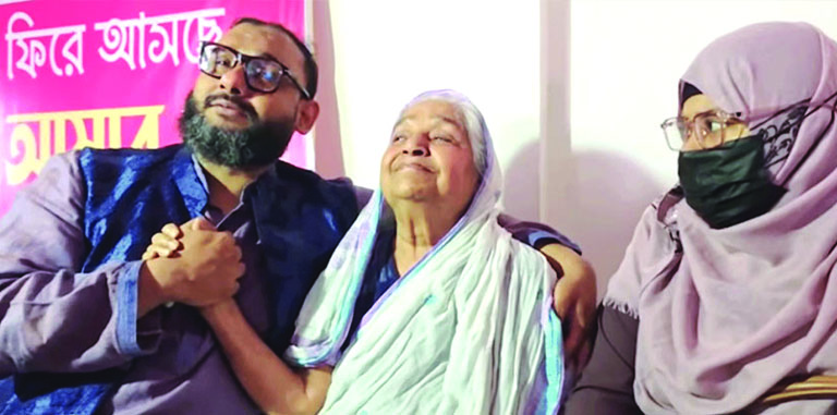 তুলির মায়ের সঙ্গে সাক্ষাৎ করলেন ব্যারিস্টার আরমান