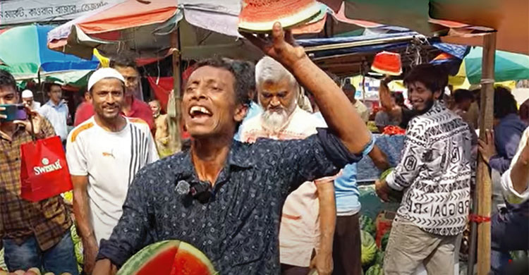 ভাইরাল সেই তরমুজ বিক্রেতার যে বিপদ ঘটল, দিচ্ছেন আত্মহত্যার হুমকি