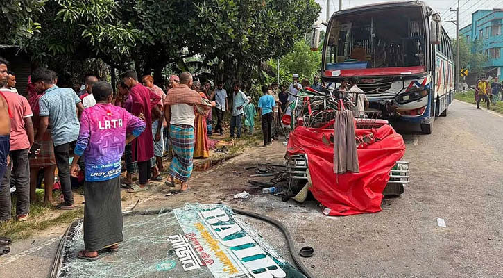 বাসচাপায় প্রাণ গেল ৭ জনের