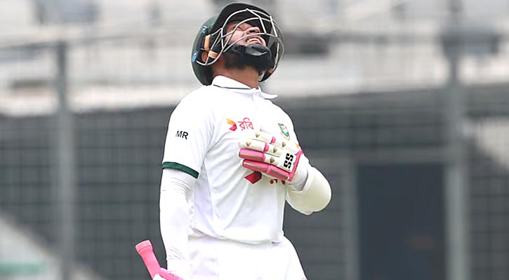 নিজের জন্মদিনে মুশফিকের ফিফটি
