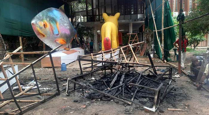 চারুকলায় মোটিফ পোড়ানোর ঘটনায় মামলা
