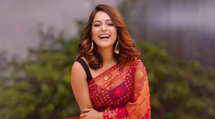 শুভেচ্ছাদূত মৌসুমী মৌ
