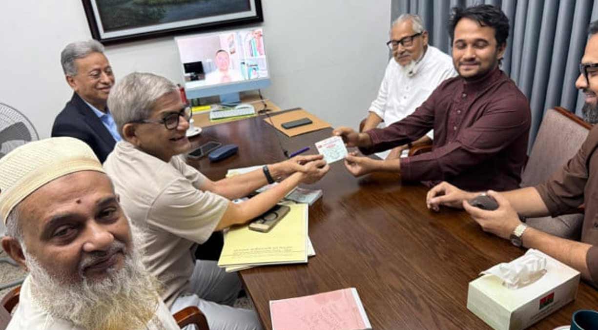 বিএনপিতে যোগ দিলেন শহীদ মীর মুগ্ধের ভাই স্নিগ্ধ