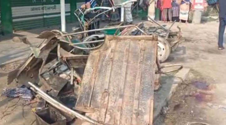 নাটোরের লালপুরে ট্রাক-ইজিবাইক সংঘর্ষে নিহত ৩