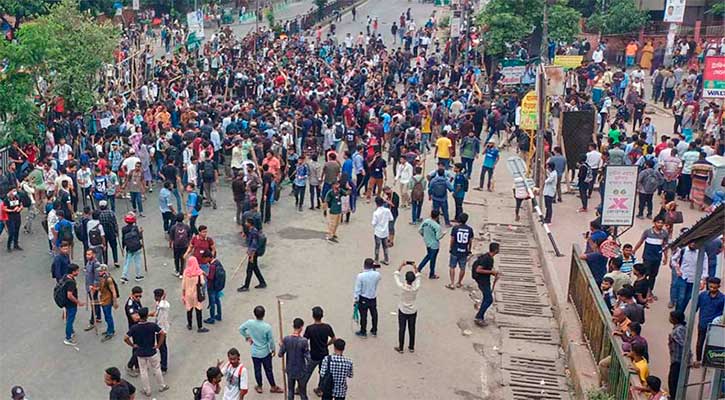 নতুনবাজারে শিক্ষার্থীদের সঙ্গে ছাত্রলীগের সংঘর্ষ