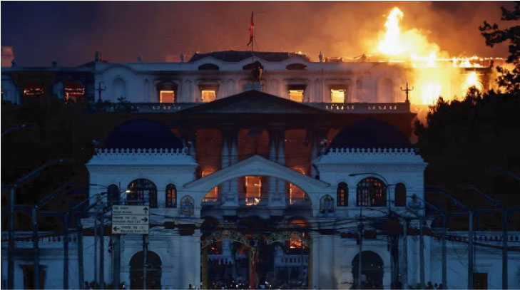 বিক্ষোভকারীদের আগুনে নেপালের সাবেক প্রধানমন্ত্রীর স্ত্রীর মৃত্যু