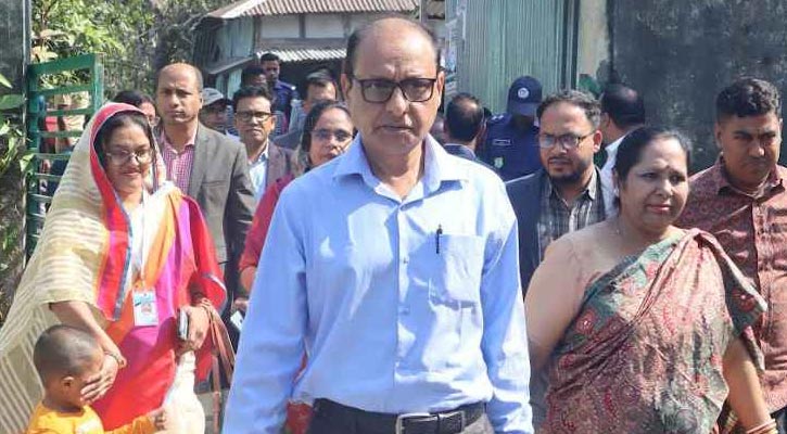 সহকারী শিক্ষকদের ১১তম গ্রেড শিগগিরই বাস্তবায়ন হবে: উপদেষ্টা