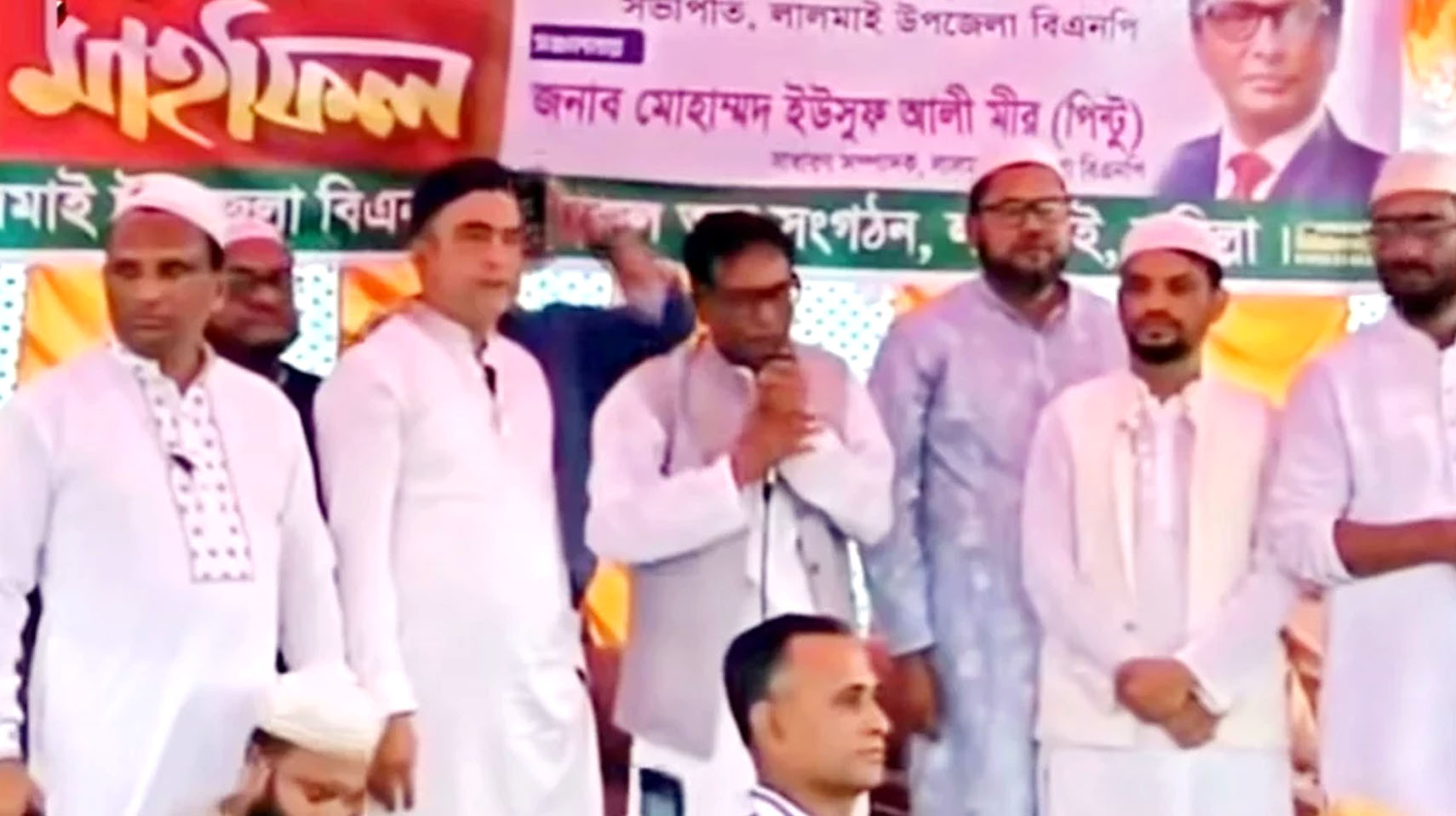 জামায়াতে ভোট দেওয়া স্ত্রীকে ‘তালাক’ দিতে বললেন এমপি মোবাশ্বের