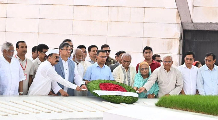 বিএনপির প্রতিষ্ঠাবার্ষিকীতে জিয়া-খালেদার সমাধিতে প্রধানমন্ত্রীর শ্রদ্ধা