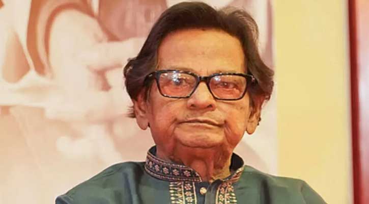 হাসপাতালে ভর্তি পরিচালক প্রভাত রায়