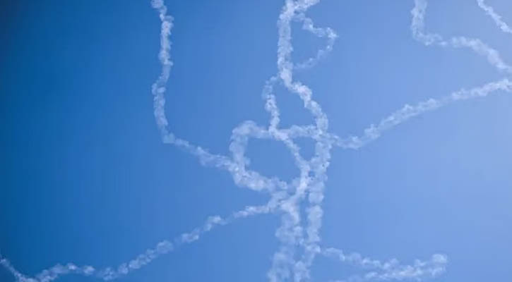 ইরানের মূল কৌশল ইসরায়েলের আকাশ প্রতিরক্ষা ব্যবস্থা  ‘নিঃশেষ’ করা